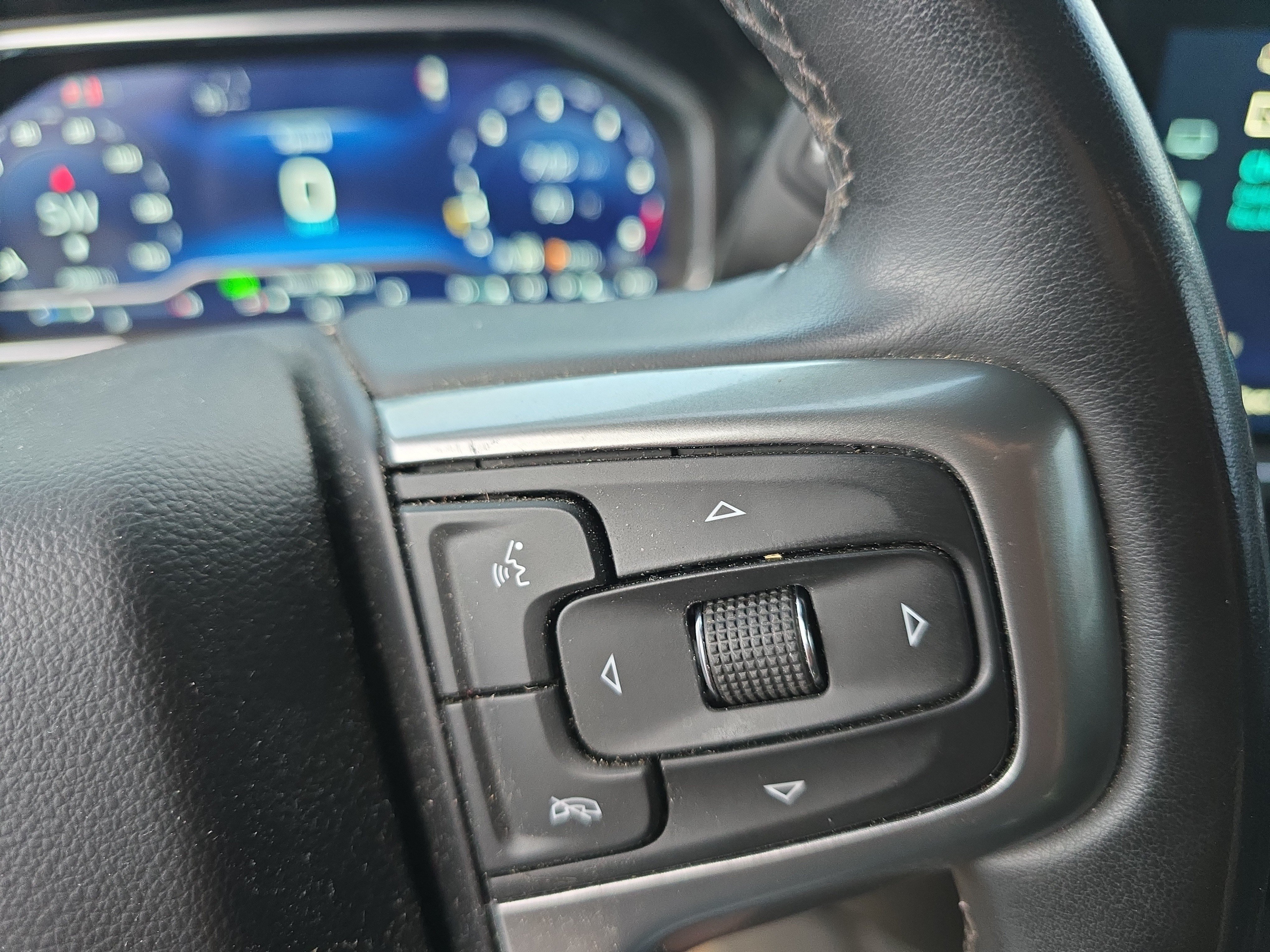 Used 2024 Chevrolet Silverado 2500 LT w/ All Star Edition AWD/4WD image 28
