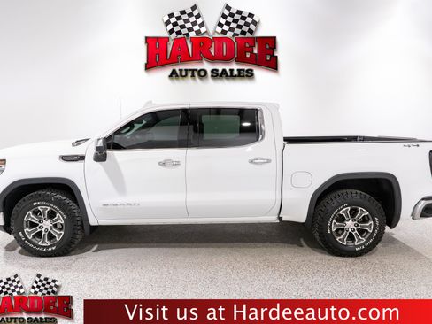 Used 2025 GMC Sierra 1500 SLT AWD/4WD image 1