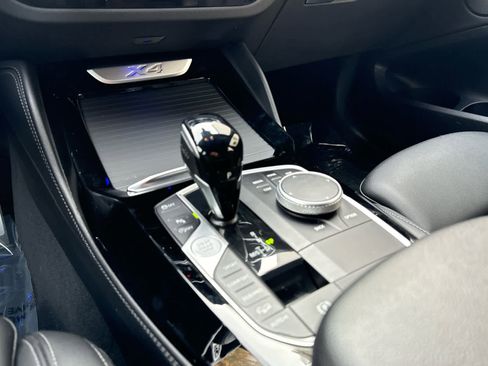 Certified 2023 BMW X4 xDrive30i w/ M Sport Package image 10