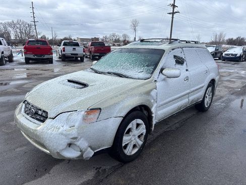 Used 2005 Subaru Outback 2.5XT Limited AWD/4WD image 3