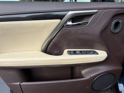 Used 2020 Lexus RX 350 FWD w/ Accessory Package image 13