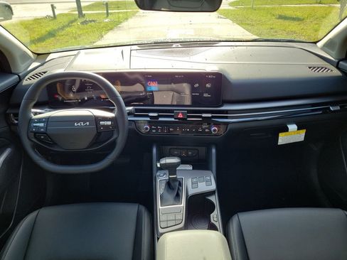 New 2026 Kia Sportage EX FWD image 18
