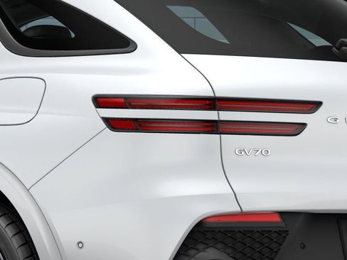New 2025 Genesis GV70 2.5T w/ Sport Prestige Package image 10