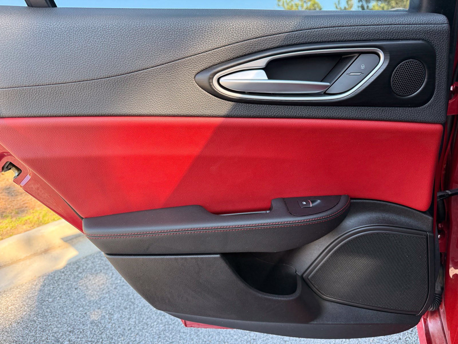 Used 2017 Alfa Romeo Giulia AWD image 45