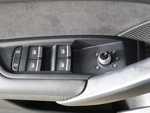 Used 2023 Audi SQ5 Premium Plus w/ Premium Plus Package image 38