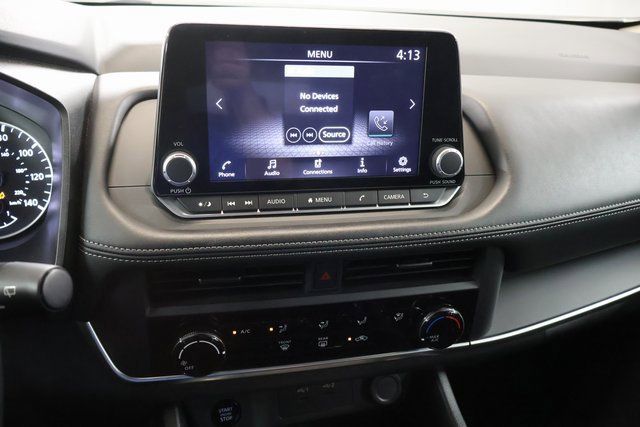 Used 2024 Nissan Rogue S AWD/4WD image 19