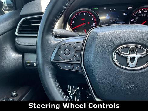 Used 2022 Toyota Camry XSE w/ Navigation Package FWD image 10