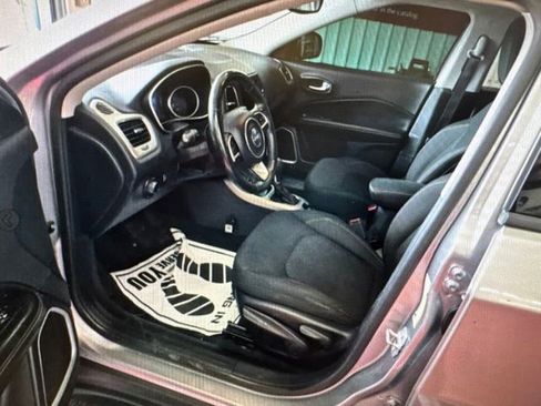 Used 2018 Jeep Compass Sport w/ Tech Group AWD/4WD image 5