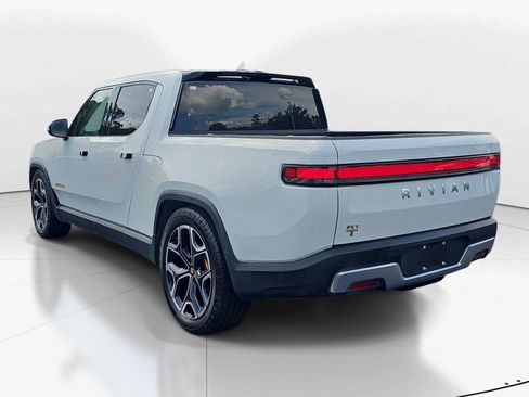 Used 2022 Rivian R1T Adventure AWD/4WD image 5