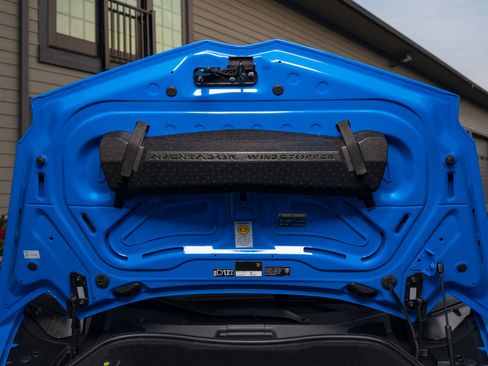 Used 2021 Lamborghini Aventador SVJ AWD/4WD image 67