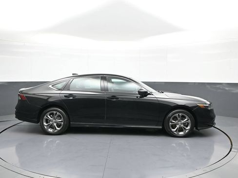 Used 2023 Honda Accord EX-L image 5