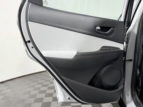 Used 2022 Hyundai Kona SEL image 31