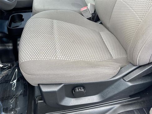 Used 2018 Ford F150 XLT w/ Trailer Tow Package image 19