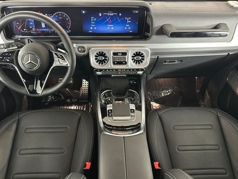 Used 2025 Mercedes-Benz G 550 image 12