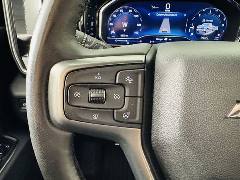 Used 2025 Chevrolet Silverado 1500 LT image 12