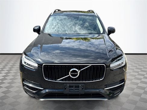 Used 2018 Volvo XC90 T6 Momentum w/ Momentum Plus Package image 2