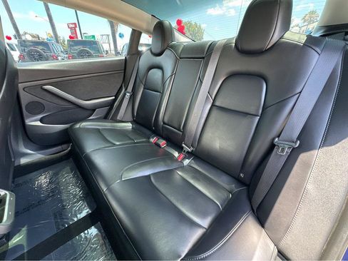 Used 2023 Tesla Model 3 Standard Range RWD image 9