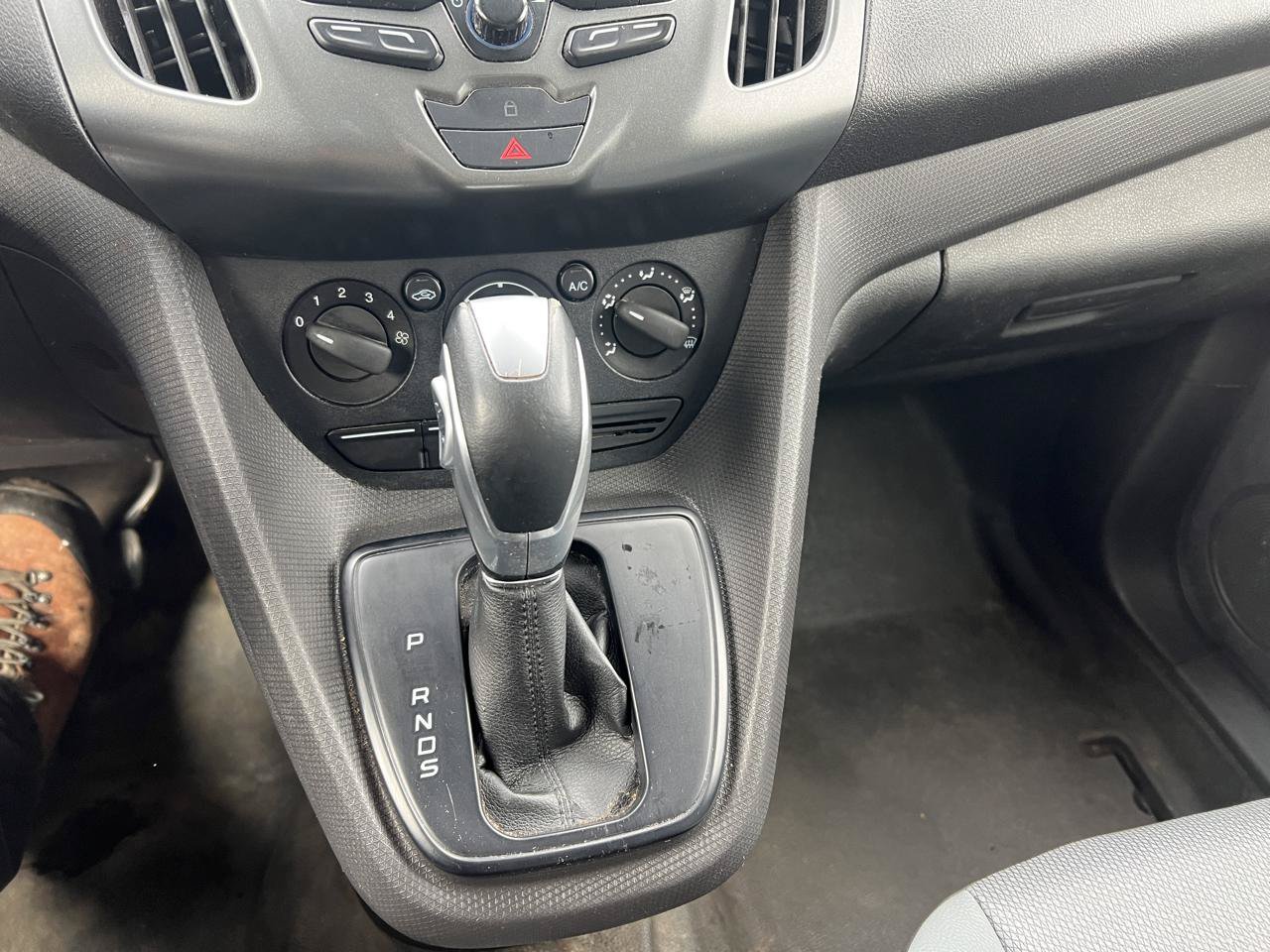 Used 2016 Ford Transit Connect XL FWD image 20