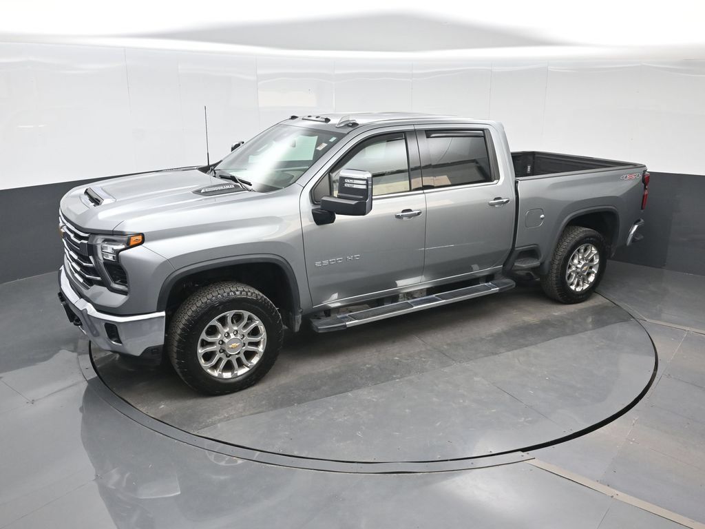 Used 2024 Chevrolet Silverado 2500 LTZ AWD/4WD image 17