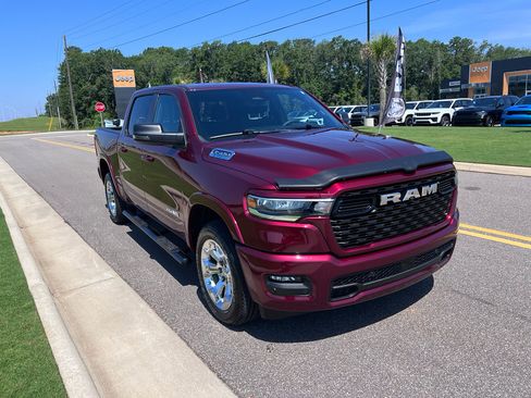 Used 2025 RAM 1500 Big Horn AWD/4WD image 1