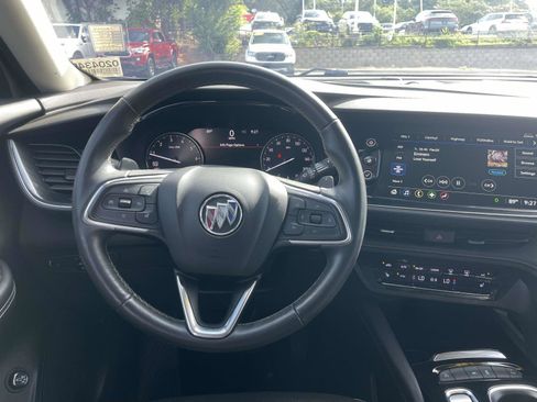 Used 2022 Buick Envision Essence w/ Safety Package FWD image 14