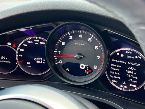 Certified 2023 Porsche Cayenne AWD/4WD image 27