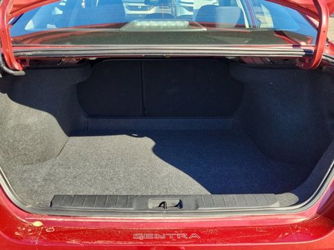 Used 2025 Nissan Sentra SR image 11