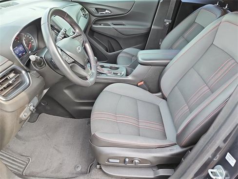 Used 2022 Chevrolet Equinox RS image 16