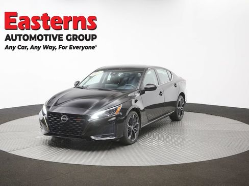 Used 2023 Nissan Altima 2.5 SR w/ SR Premium Package AWD/4WD image 55