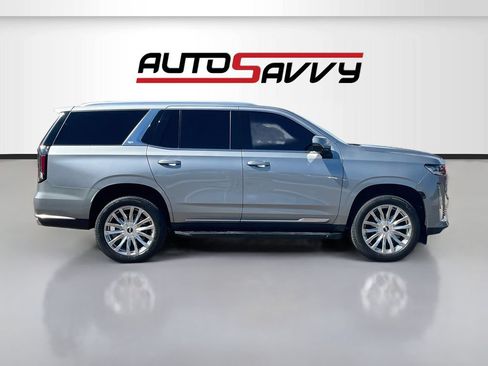 Used 2024 Cadillac Escalade Premium Luxury AWD/4WD image 8