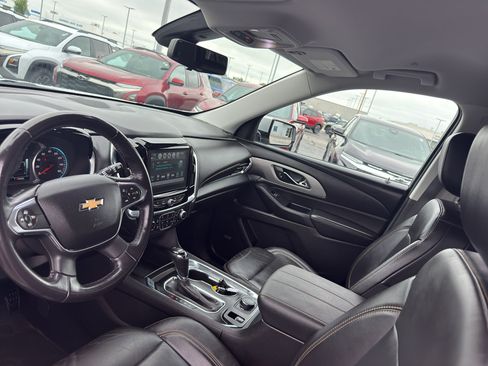 Used 2018 Chevrolet Traverse RS FWD image 25