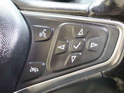 Used 2020 Chevrolet Equinox LT FWD image 41