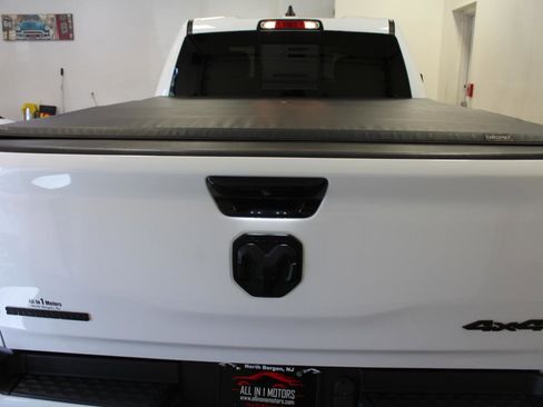 Used 2023 RAM 1500 Big Horn AWD/4WD image 5