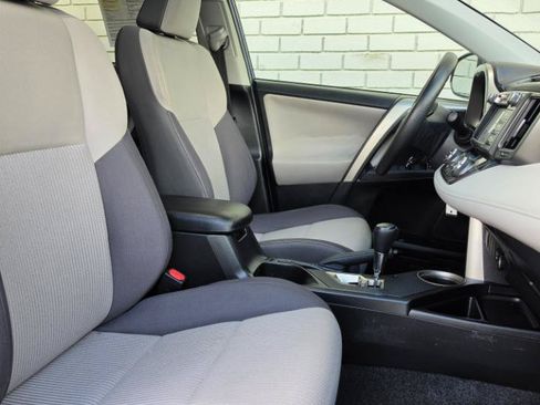 Used 2015 Toyota RAV4 XLE AWD/4WD image 14