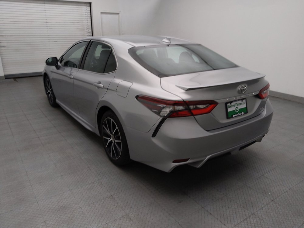 Used 2023 Toyota Camry SE FWD image 5