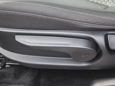 Used 2023 Kia Sportage LX image 29