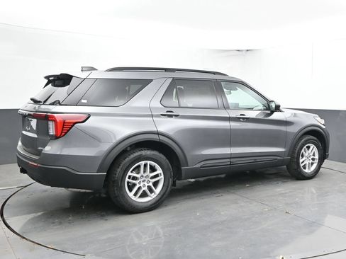 New 2026 Ford Explorer Active AWD/4WD image 10