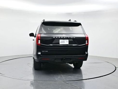 Certified 2025 Ford Expedition Active RWD image 8