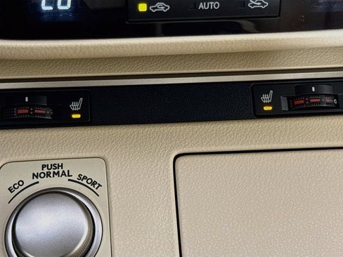 Used 2013 Lexus ES 350 w/ Premium Pkg FWD image 23