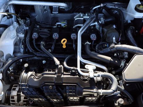 Used 2023 Mitsubishi Outlander SEL image 33