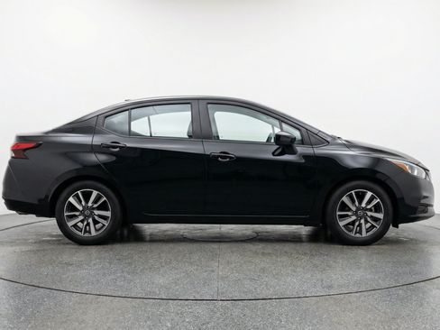 Used 2025 Nissan Versa SV FWD image 11