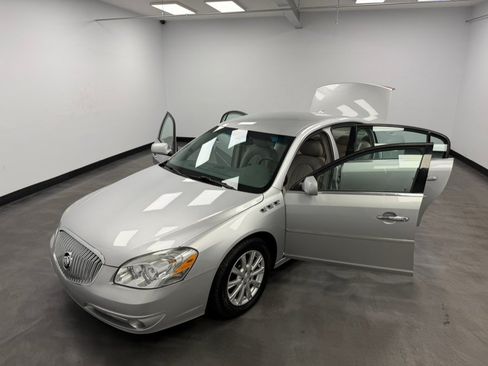 Used 2011 Buick Lucerne CXL w/ Driver Confidence Package FWD image 31