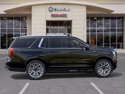New 2026 GMC Yukon Denali Ultimate w/ LPO, Floor Liner Package AWD/4WD image 5
