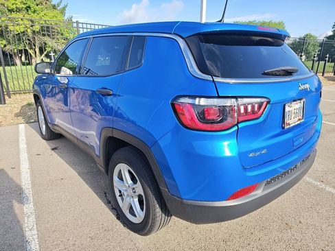 Used 2023 Jeep Compass Sport AWD/4WD image 4