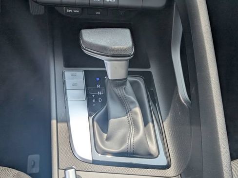 New 2026 Hyundai Elantra SE FWD image 21