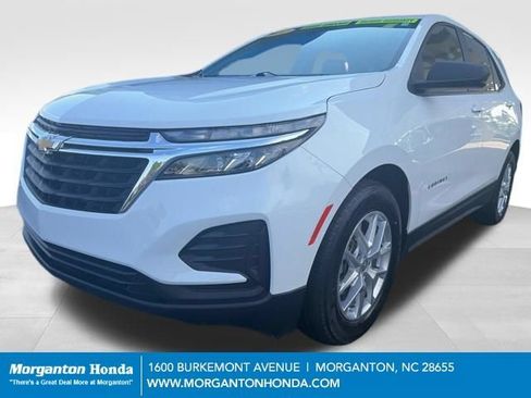 Used 2022 Chevrolet Equinox LS w/ LS Convenience Package FWD image 3