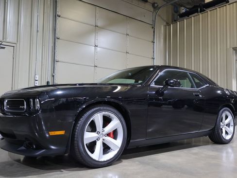 Used 2008 Dodge Challenger SRT8 image 6