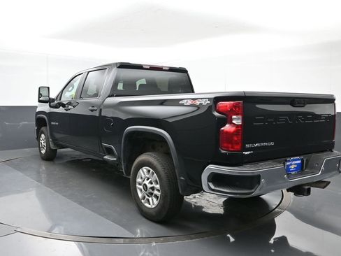 Used 2026 Chevrolet Silverado 2500 W/T w/ WT/CX Safety Package image 4