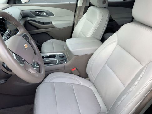 Certified 2019 Chevrolet Traverse Premier w/ Driver Confidence II Package image 22