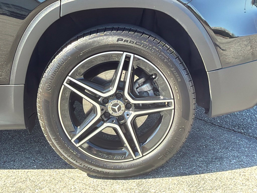 Used 2023 Mercedes-Benz GLB 250 image 16